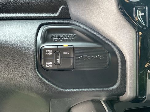 Used 2021 RAM 3500 Laramie image 30