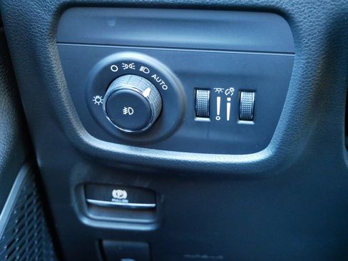 New 2026 Jeep Grand Cherokee Limited Reserve image 18