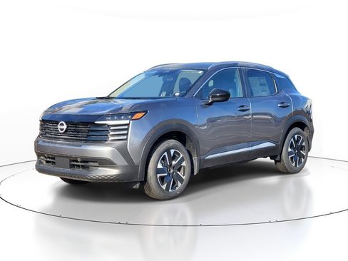 New 2026 Nissan Kicks SV image 2