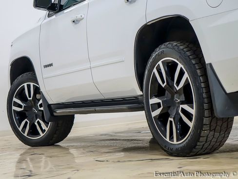 Used 2019 Chevrolet Tahoe LT w/ RST Edition AWD/4WD image 11