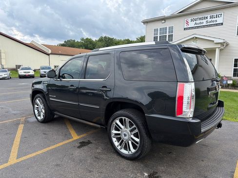 Used 2013 Cadillac Escalade Premium AWD/4WD image 8