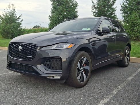 Used 2025 Jaguar F-PACE R-Dynamic S AWD/4WD image 1