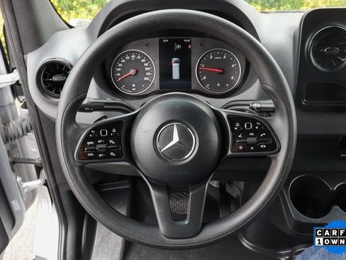 Used 2024 Mercedes-Benz Sprinter 2500 image 17