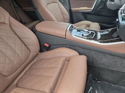 Certified 2026 BMW X5 xDrive40i w/ Climate Comfort Package AWD/4WD image 17