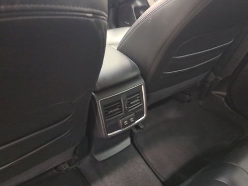 Used 2023 Subaru Forester Limited image 13