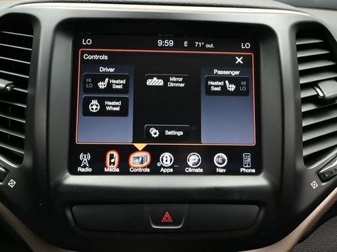 Used 2017 Jeep Cherokee High Altitude AWD/4WD image 31