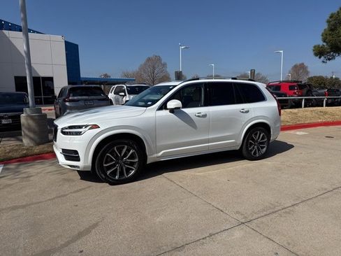 Used 2016 Volvo XC90 T6 Momentum w/ Protection Package Plus image 2