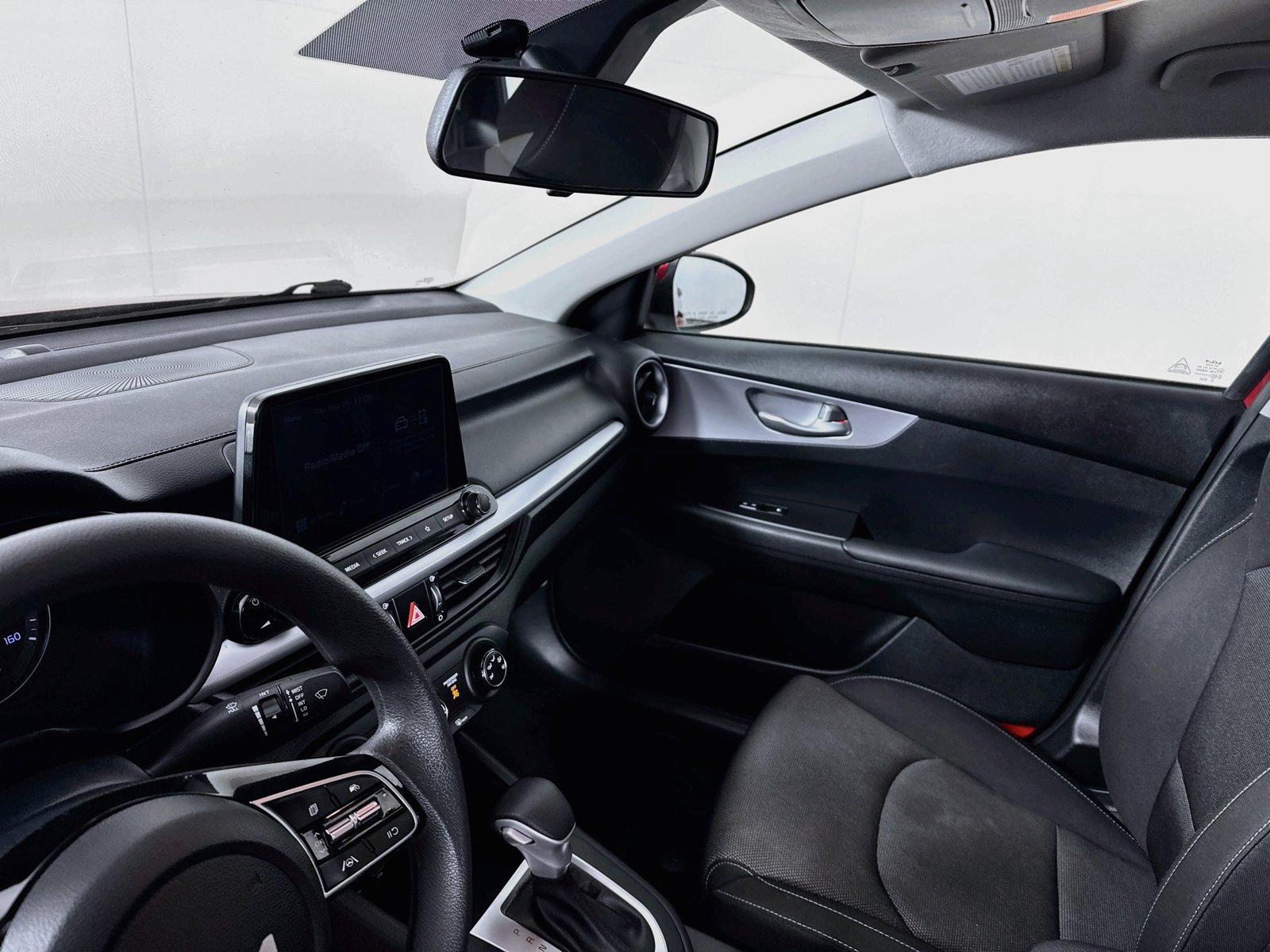 Used 2022 Kia Forte LXS FWD image 8