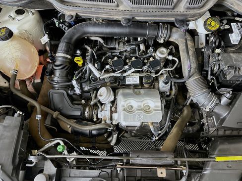 Used 2018 Ford EcoSport SE image 31