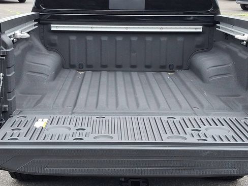 Certified 2025 Nissan Frontier PRO-4X w/ Pro Premium Package AWD/4WD image 28