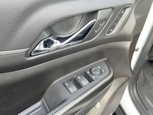 Certified 2023 GMC Acadia SLT w/ Elevation Edition image 15