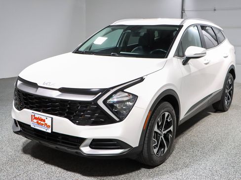 Used 2023 Kia Sportage EX AWD/4WD image 30