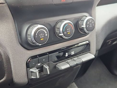 Used 2024 RAM 1500 Tradesman AWD/4WD image 25