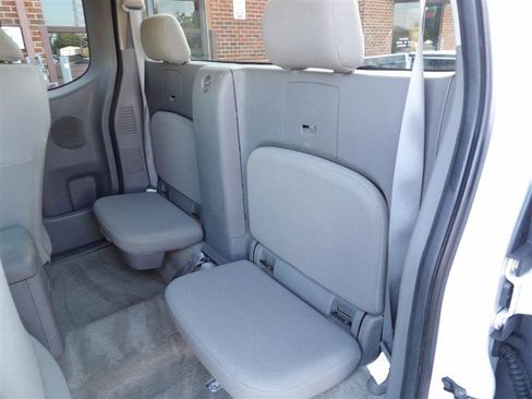 Used 2015 Nissan Frontier S image 13