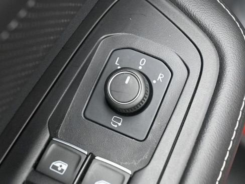 Used 2024 Volkswagen Atlas SEL Premium R-Line AWD/4WD image 12