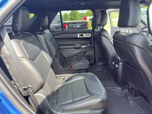 Used 2020 Ford Explorer ST w/ ST Street Pack AWD/4WD image 18