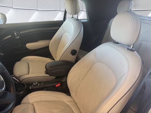 Used 2024 MINI Cooper Convertible w/ Signature Upholstery Package image 8