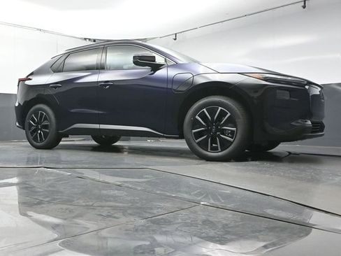 New 2026 Subaru Solterra Premium w/ Premium Convenience Package AWD/4WD image 39