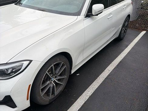 Used 2020 BMW 330i Sedan w/ Convenience Package RWD image 2