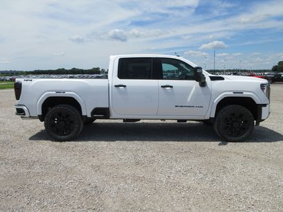New 2026 GMC Sierra 2500 SLT w/ SLT Convenience Package