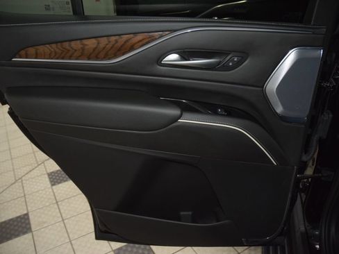 Used 2024 Cadillac Escalade Sport Platinum w/ Heavy-Duty Trailer Package AWD/4WD image 50