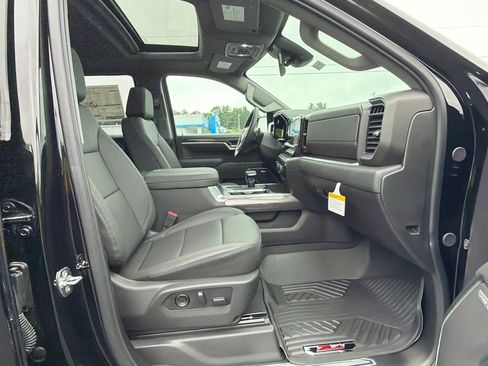 New 2026 Chevrolet Silverado 1500 LTZ w/ LTZ Premium Package AWD/4WD image 35
