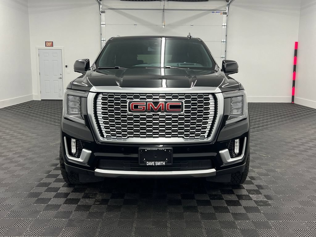 Used 2024 GMC Yukon XL Denali AWD/4WD image 5