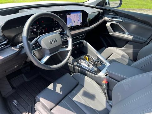Used 2025 Audi Q5 Premium Plus AWD/4WD image 18