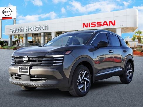 New 2026 Nissan Kicks SV w/ SV Premium Package image 2