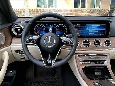 Used 2023 Mercedes-Benz E 350 E 350 image 5