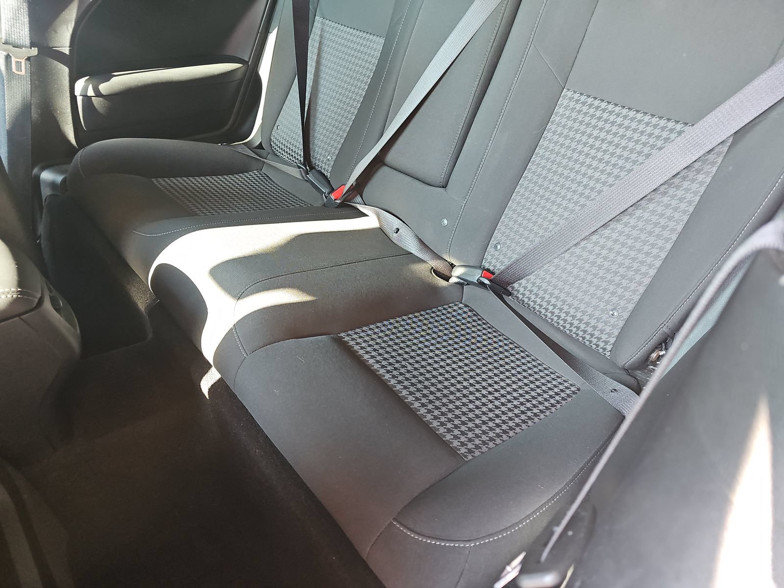 Used 2022 Dodge Challenger R/T w/ Blacktop Package RWD image 15
