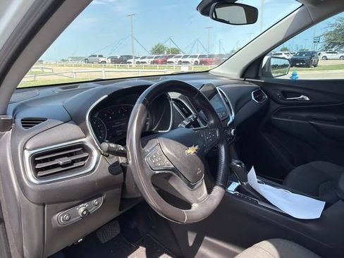 Used 2020 Chevrolet Equinox LT FWD image 19