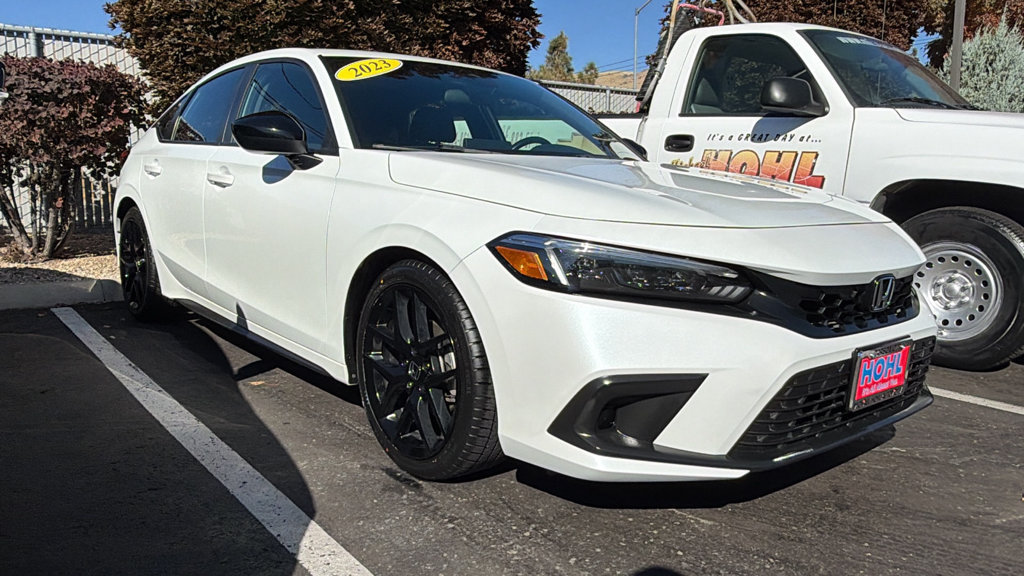 Used 2023 Honda Civic Sport image 1