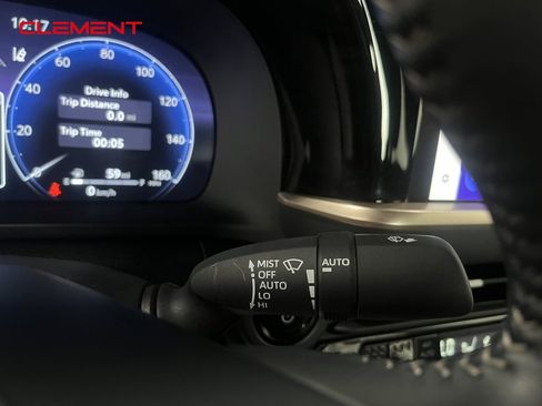 Used 2024 Toyota Crown Limited image 13