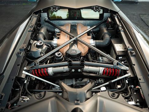 Used 2019 Lamborghini Aventador SVJ AWD/4WD image 32