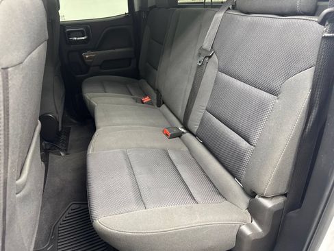 Used 2019 GMC Sierra 1500 SLE w/ SLE Value Package AWD/4WD image 5