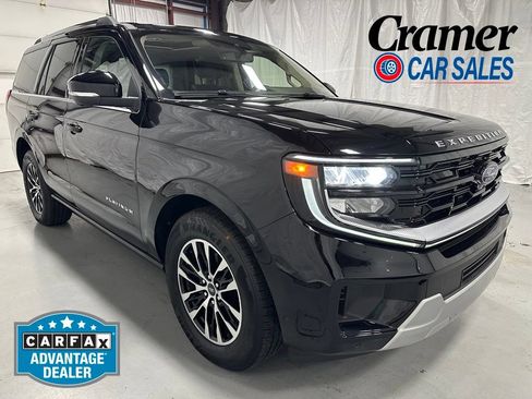 Used 2025 Ford Expedition Platinum AWD/4WD image 1