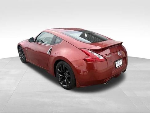 Used 2016 Nissan 370Z Coupe RWD image 10