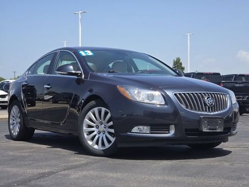 Used 2013 Buick Regal Premium FWD image 2
