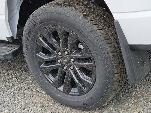 New 2025 Ford F150 Lariat w/ Equipment Group 502A High image 5