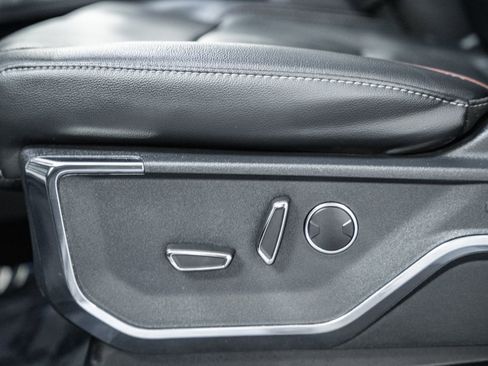 Certified 2023 Ford F150 Lariat w/ Equipment Group 502A High image 46