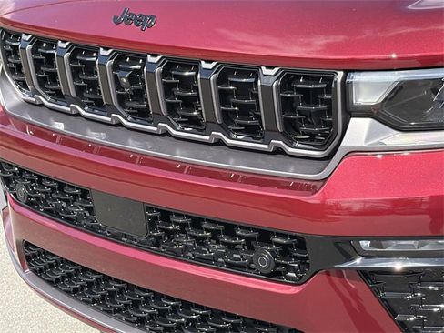 New 2026 Jeep Grand Cherokee L Limited image 16