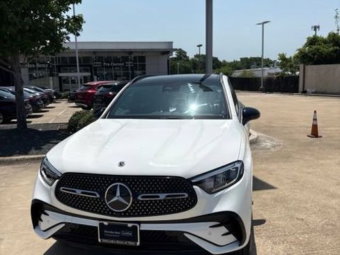 Certified 2026 Mercedes-Benz GLC 300 image 3