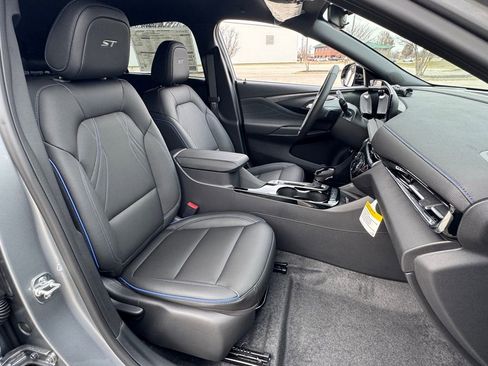 New 2026 Buick Envista Sport Touring w/ Convenience I Package FWD image 12