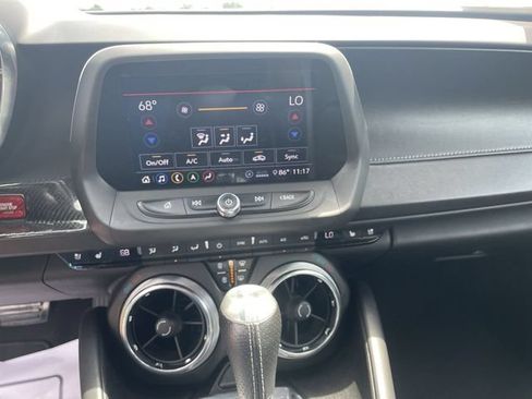 Used 2020 Chevrolet Camaro SS RWD image 18