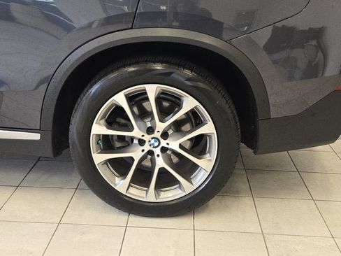 Used 2019 BMW X5 xDrive40i AWD/4WD image 14