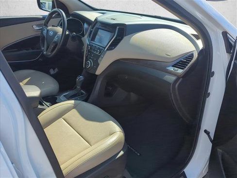 Used 2018 Hyundai Santa Fe Sport 2.0T FWD image 24