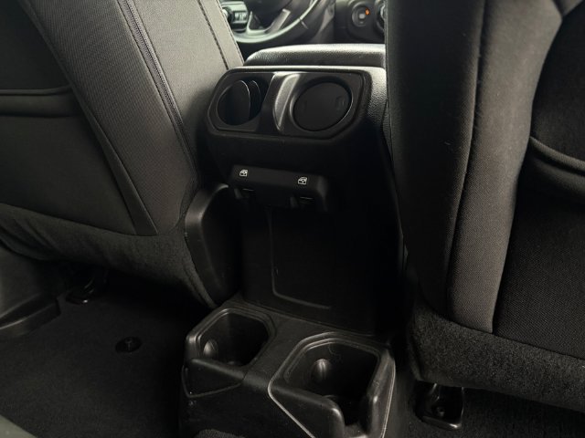 Used 2018 Jeep Wrangler Unlimited Sport S AWD/4WD image 32