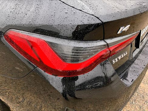 Used 2023 BMW i4 eDrive40 w/ Premium Package image 27