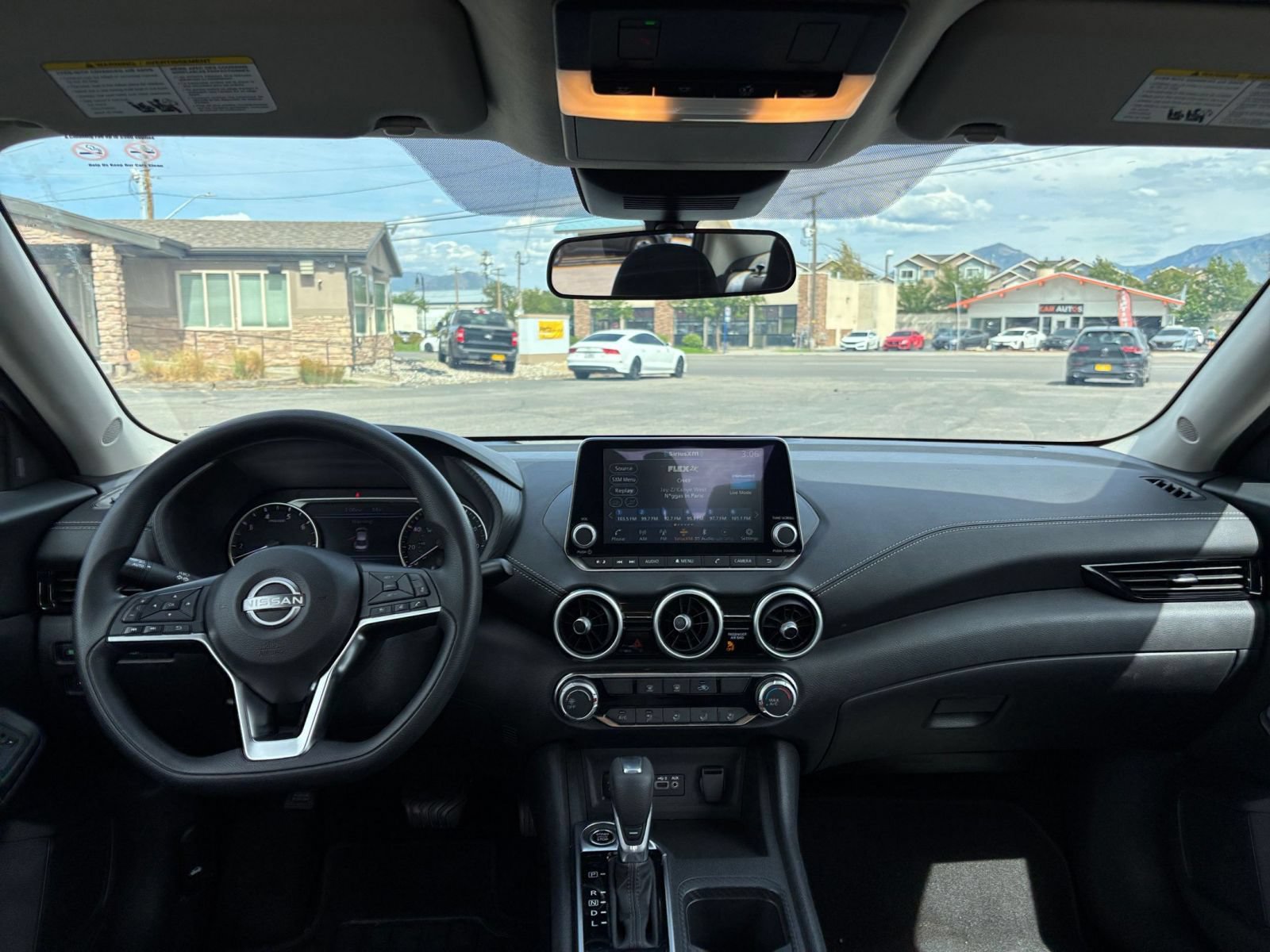 Used 2025 Nissan Sentra SV FWD image 31